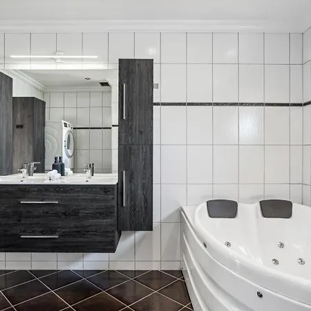 Arctic Homes - Borealis *