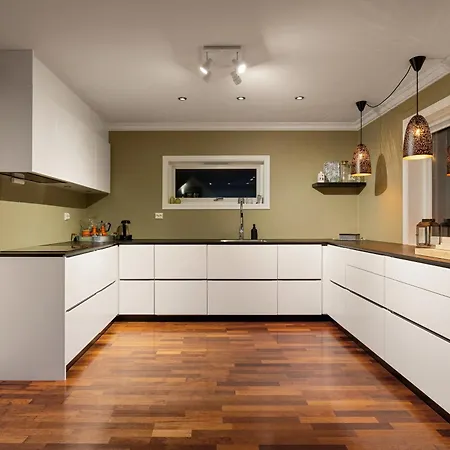 Arctic Homes - Borealis Villa